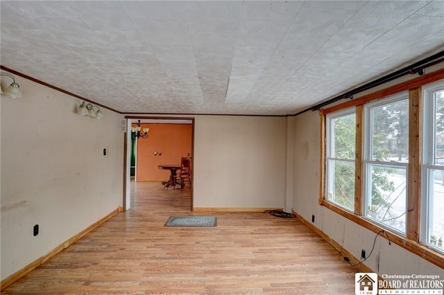 7246 East Route 20, Westfield, NY 14787