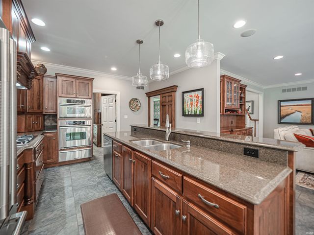 11610 Blue Grass Road, Evansville, IN 47725