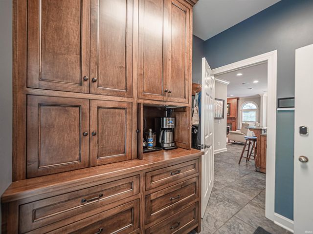 11610 Blue Grass Road, Evansville, IN 47725