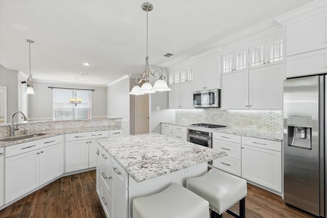 1107 Postwood Drive, Corinth, TX 76210