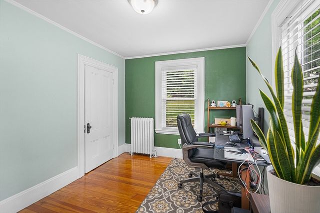 48 Eddy St 48, Newton, MA 02465