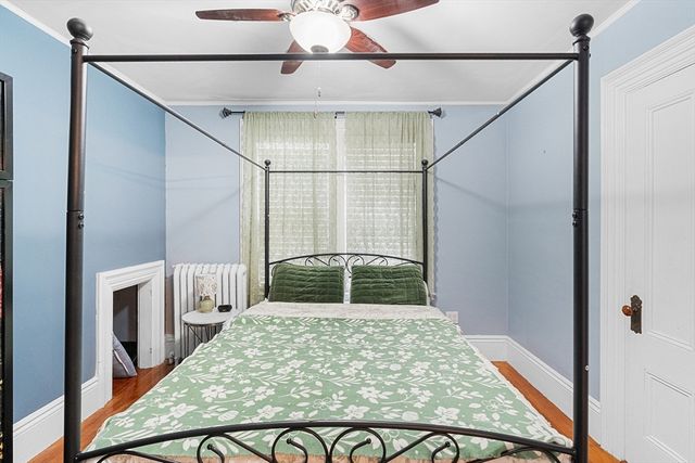 48 Eddy St 48, Newton, MA 02465