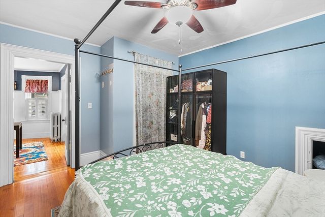 48 Eddy St 48, Newton, MA 02465