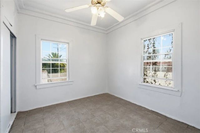 2136 W 75th Street, Los Angeles, CA 90047