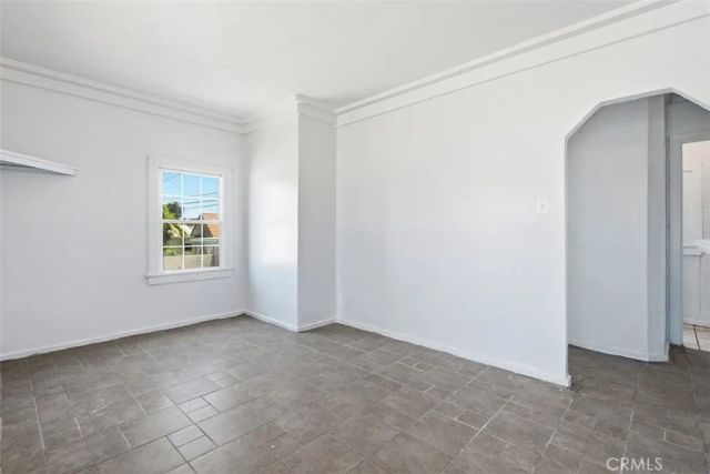 2136 W 75th Street, Los Angeles, CA 90047