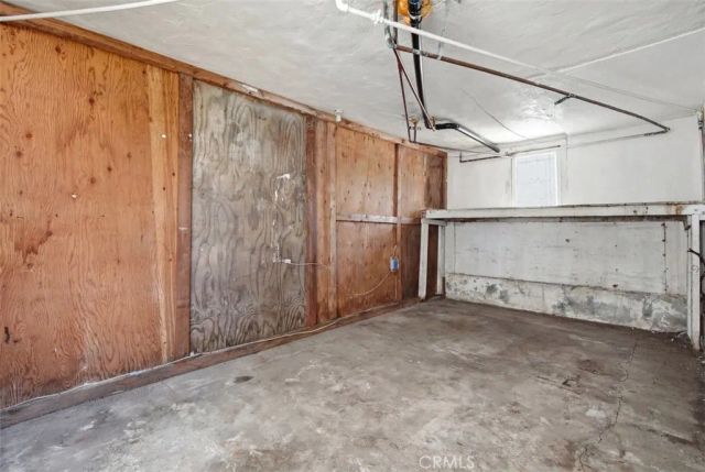 2136 W 75th Street, Los Angeles, CA 90047