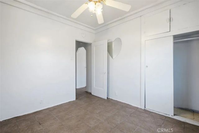 2136 W 75th Street, Los Angeles, CA 90047