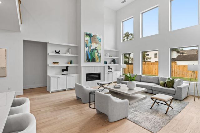 9630 Panola Way, Houston, TX 77055