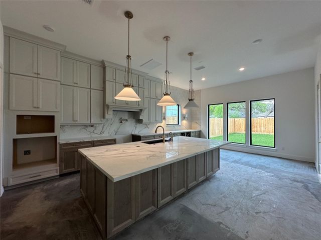 9630 Panola Way, Houston, TX 77055