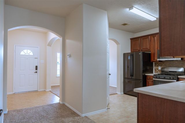 1902 Vernal Glen Cir, Spring, TX 77388