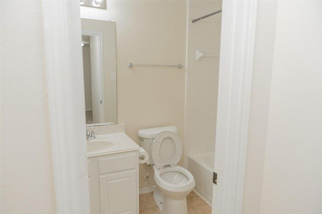 1902 Vernal Glen Cir, Spring, TX 77388