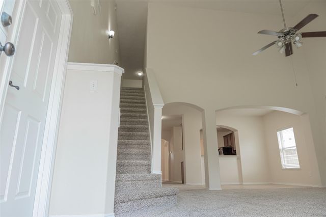 1902 Vernal Glen Cir, Spring, TX 77388