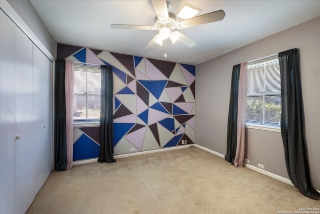 1305 G St., Floresville, TX 78114