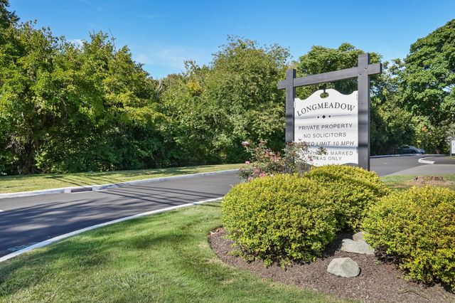 6 Jackson Drive 6, Milford, CT 06460