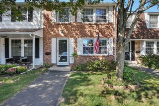 6 Jackson Drive 6, Milford, CT 06460