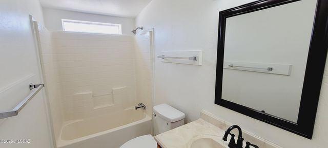 5061 S Mesquite Club Lane, Tucson, AZ 85706