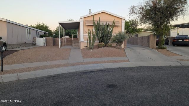 5061 S Mesquite Club Lane, Tucson, AZ 85706