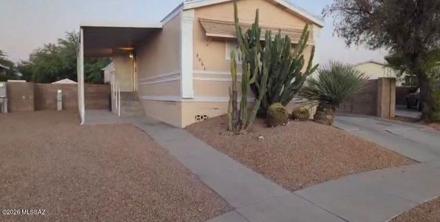 5061 S Mesquite Club Lane, Tucson, AZ 85706