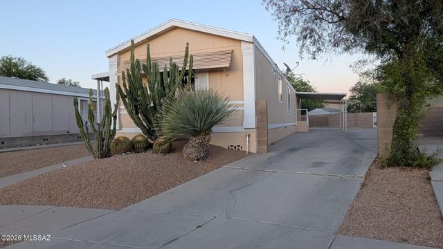 5061 S Mesquite Club Lane, Tucson, AZ 85706