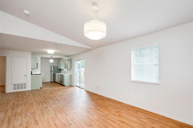 8110 Willet TRL B, Austin, TX 78745