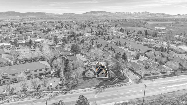1016 Aspen Grove Circle, Minden, NV 89423