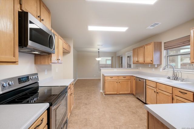 11922 Peach Crossing, Helotes, TX 78023