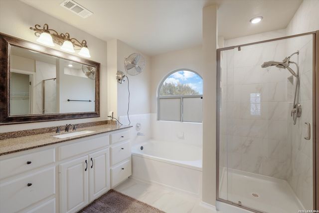 11922 Peach Crossing, Helotes, TX 78023