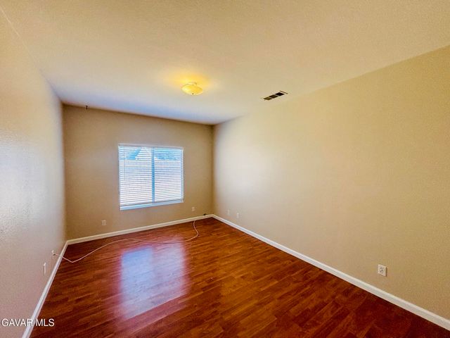 42309 Portland Lane, Lancaster, CA 93536