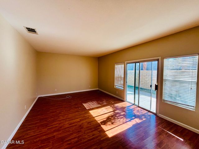 42309 Portland Lane, Lancaster, CA 93536