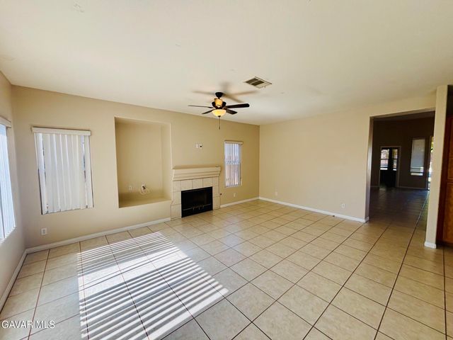 42309 Portland Lane, Lancaster, CA 93536