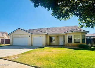 42309 Portland Lane, Lancaster, CA 93536