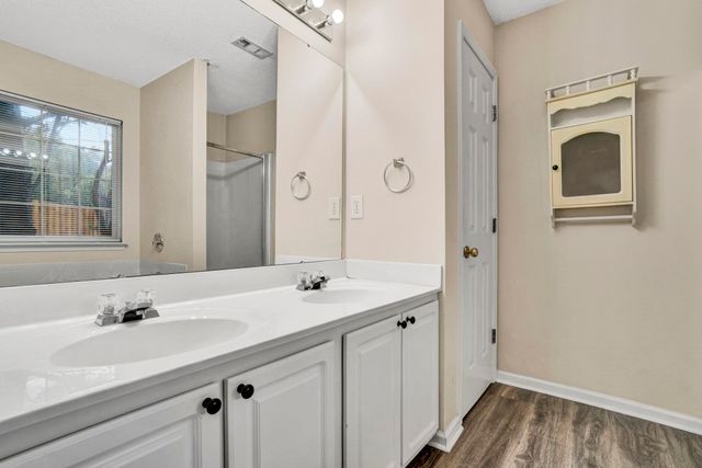 300 Turnbridge Trail, Simpsonville, SC 29680