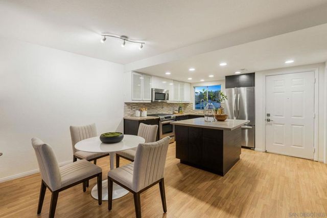 3974 Riviera Dr, San Diego, CA 92109
