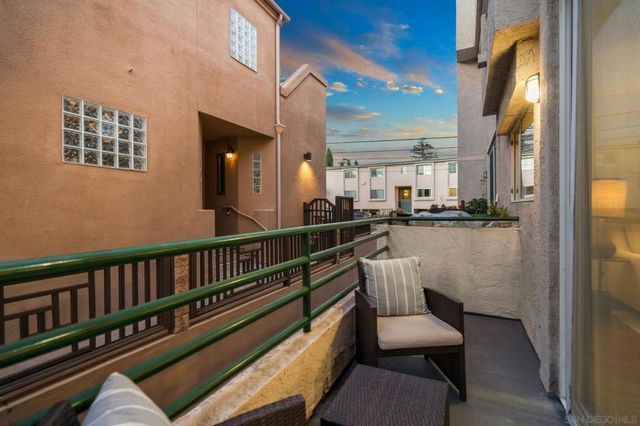 3974 Riviera Dr, San Diego, CA 92109