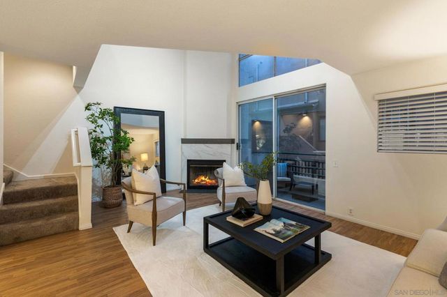 3974 Riviera Dr, San Diego, CA 92109