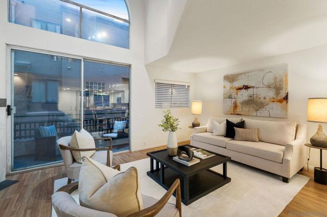 3974 Riviera Dr, San Diego, CA 92109