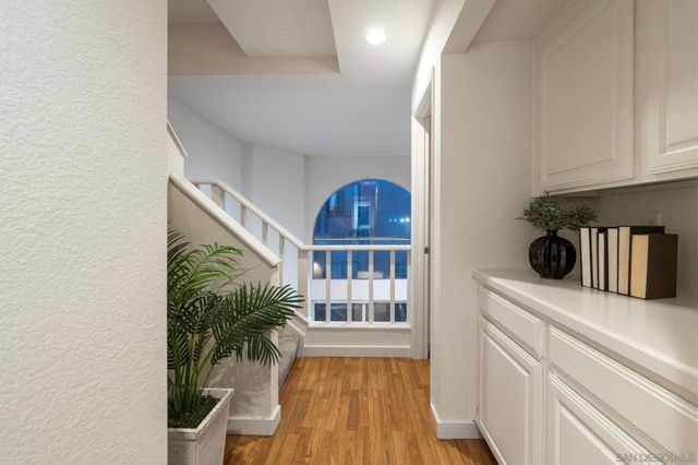 3974 Riviera Dr, San Diego, CA 92109