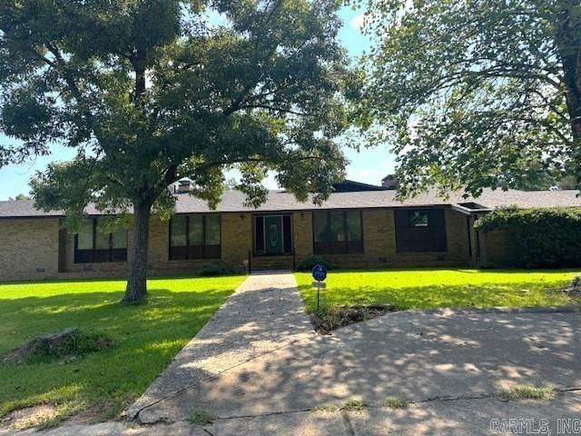 1119 S Gabbert Street, Monticello, AR 71655