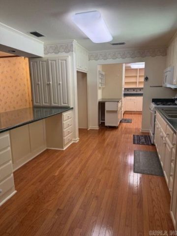 1119 S Gabbert Street, Monticello, AR 71655