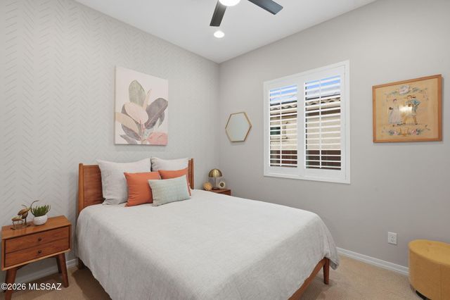 795 E Romsdalen Road, Oro Valley, AZ 85755