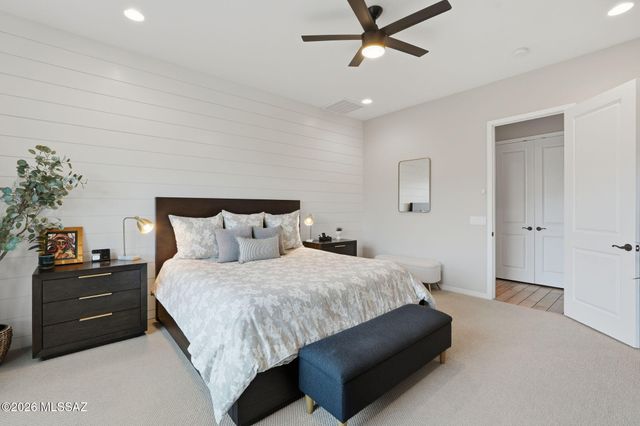 795 E Romsdalen Road, Oro Valley, AZ 85755