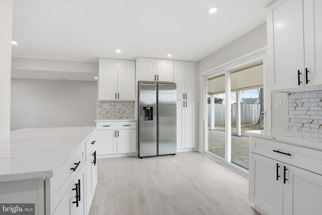 152 JUNEWOOD DR, Levittown, PA 19055