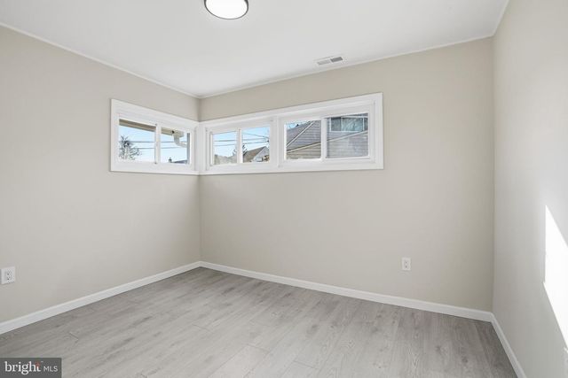 152 JUNEWOOD DR, Levittown, PA 19055