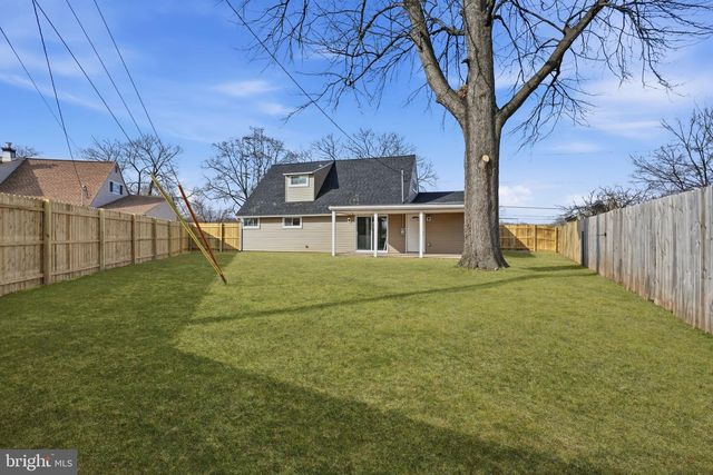 152 JUNEWOOD DR, Levittown, PA 19055