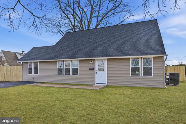 152 JUNEWOOD DR, Levittown, PA 19055