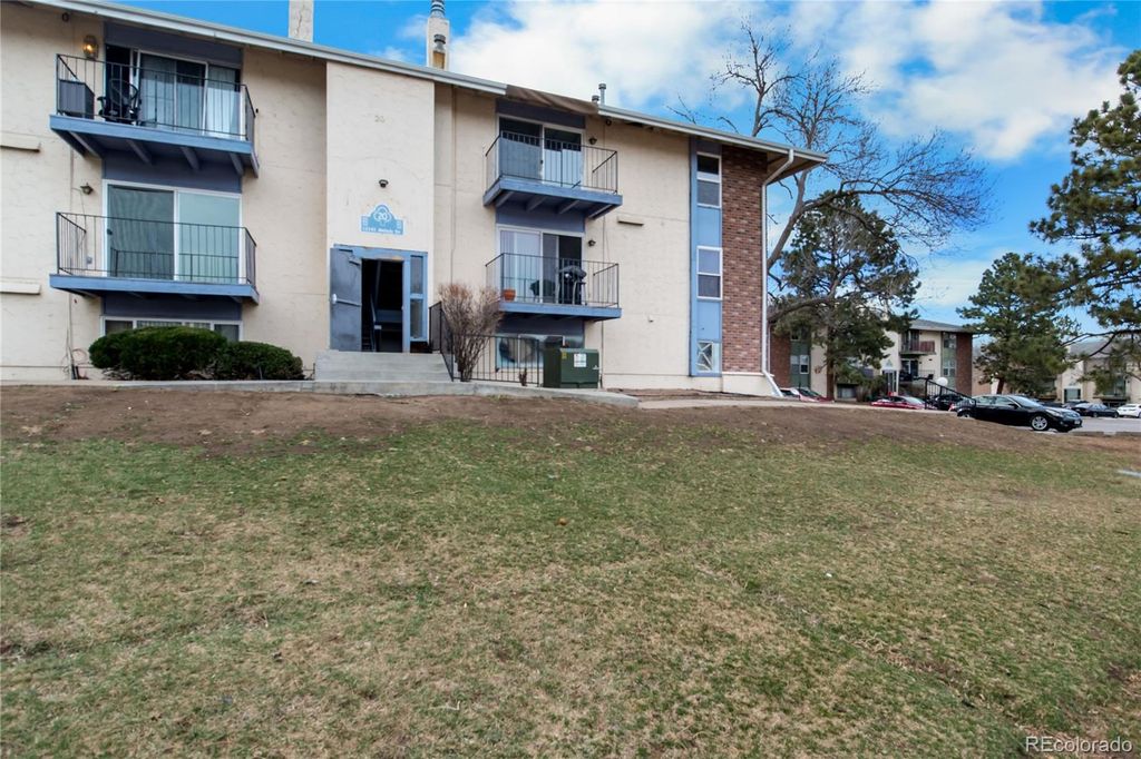 12141 Melody Drive 101, Denver, CO 80234