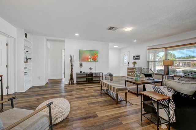 2121 GREENBRIAR BOULEVARD, Clearwater, FL 33763