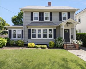 163 Oak Hill Avenue, Pawtucket, RI 02860