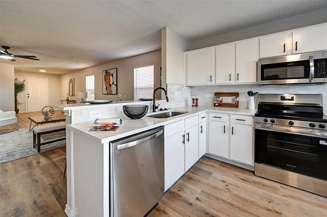 7010 Cottonwood Circle, Sachse, TX 75048