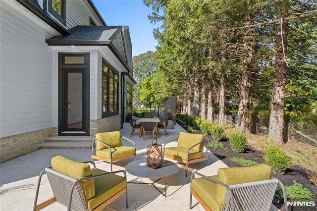 48 Pleasant Avenue, Upper Saddle River, NJ 07458